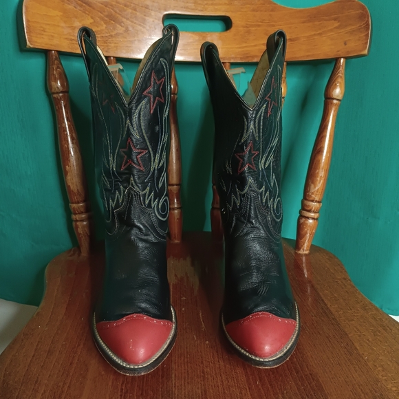 SOLD 90s Vintage Womens Mid Calf Red & Black Star Western Cowboy Boot USA Sz 7 - Picture 2 of 9